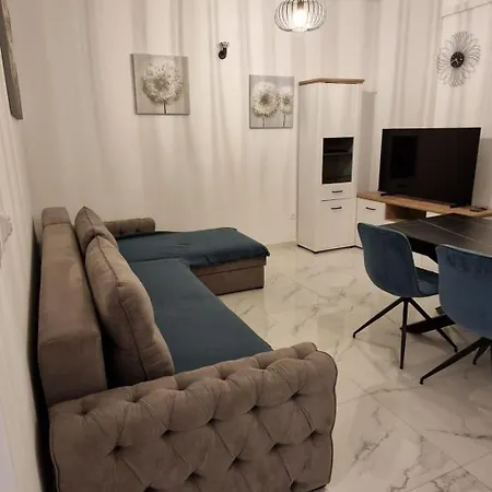 Apartman Madonna 1 By Interhome