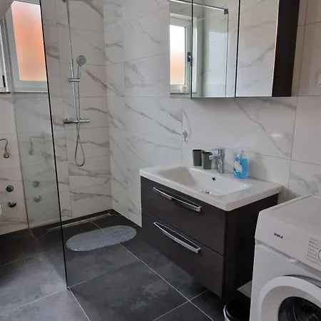 Madonna 1 By Interhome Apartman
